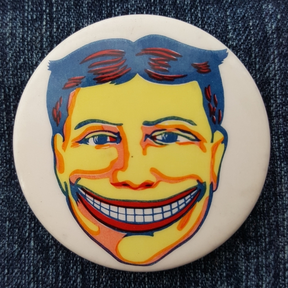 Coney Island Hysterical Society 1983 Button Pin - Picture 8 of 8